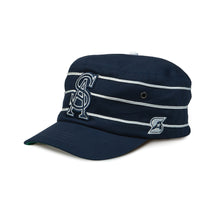 STRIPED OUTLINE LOGO PILLBOX SNAPBACK (NAVY)